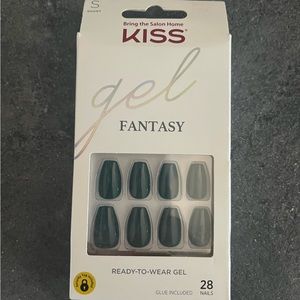 Kiss Gel Fantasy Press On Nails